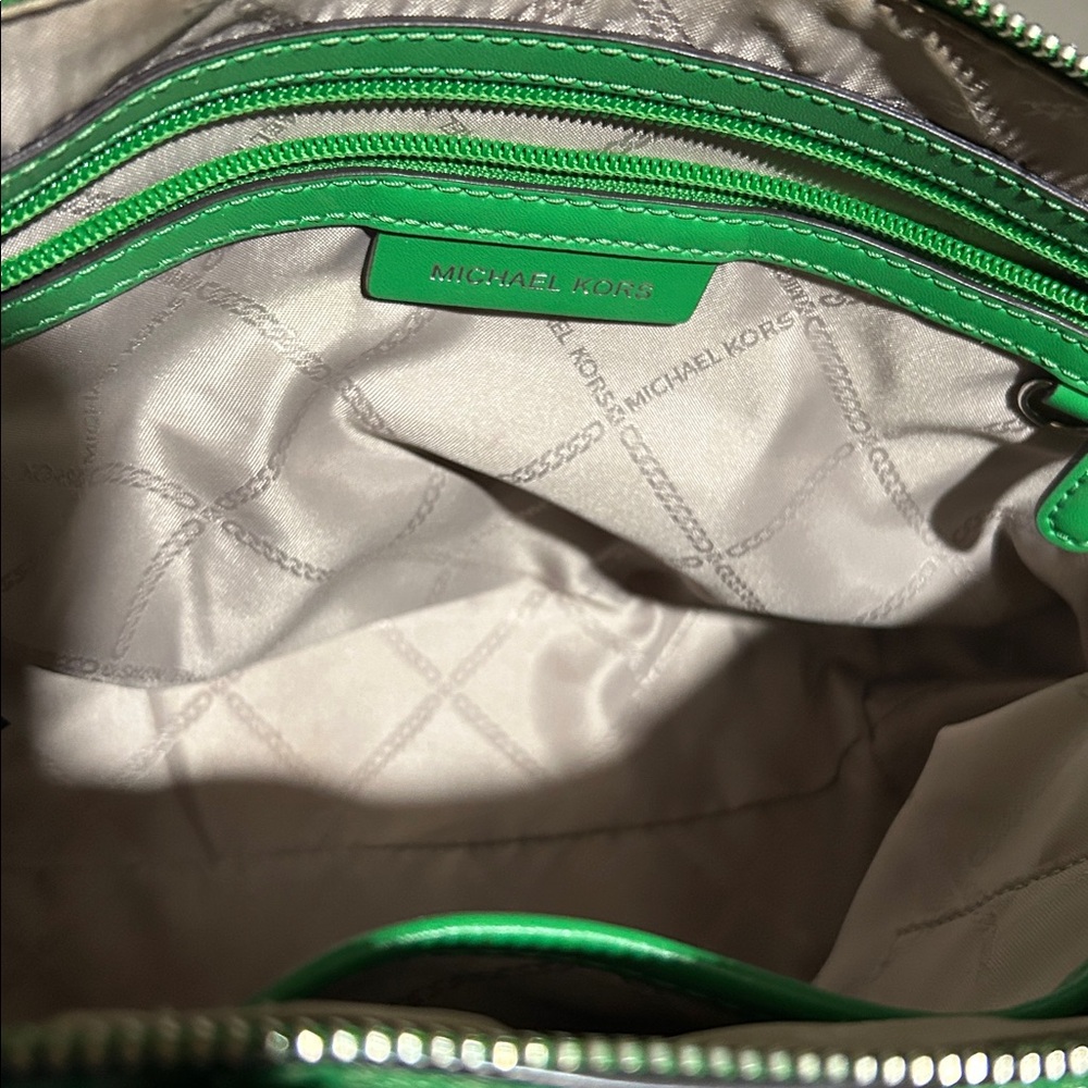Michael Kors Sullivan Logo Convertible Top Zip Tote. - Picture 6 of 9